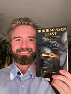 Lezer met boek